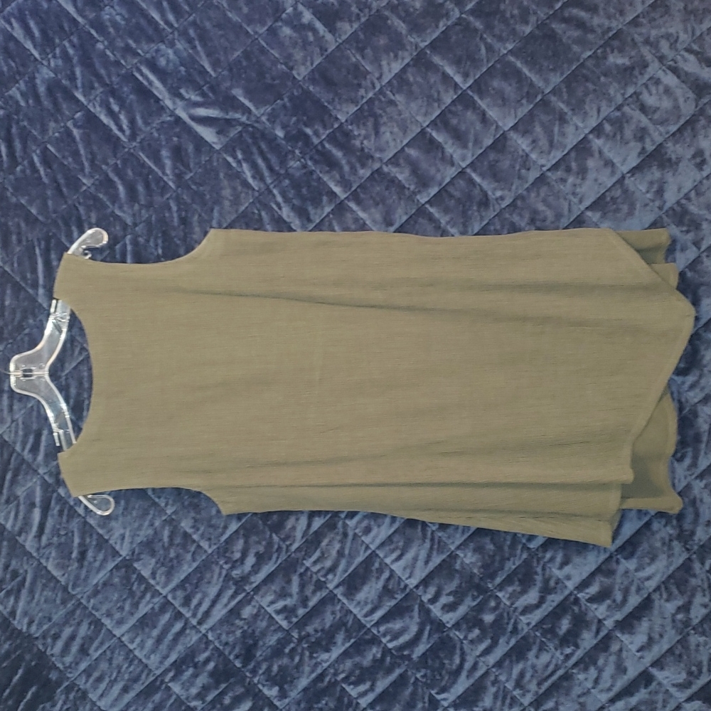Dress - Picture 4 of 7